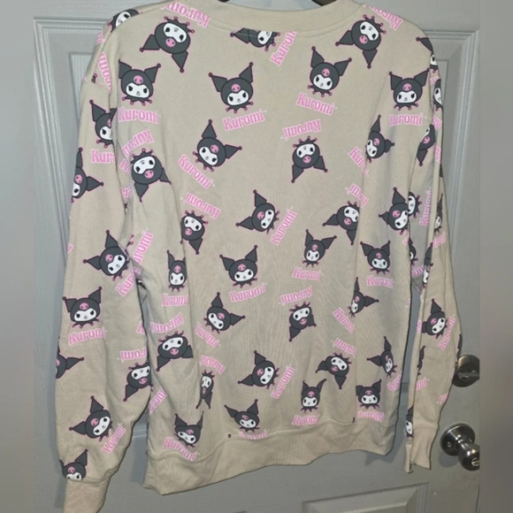 Kuromi by San Rio Bioworld Crewneck Sweatshirt Allover Printed Graphic Women's S - Picture 3 of 6